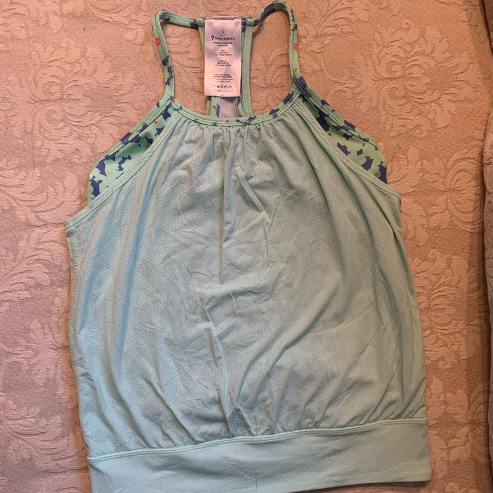 Two layered athletic children’s tank